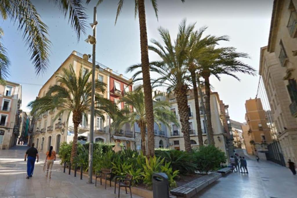 Calle Mayor Next To Beach 阿利坎特 外观 照片